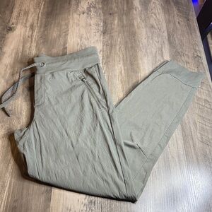 Athleta Women's Olive Trekkie North Jogger